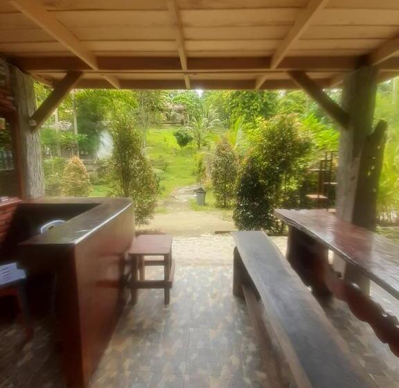 ペンション Barus Jungle View
