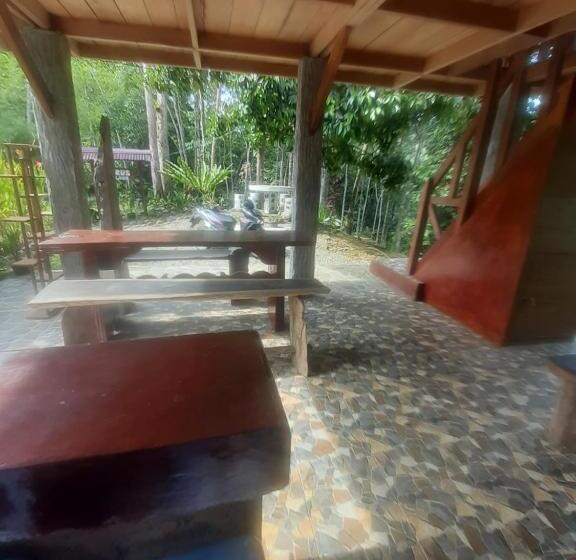 ペンション Barus Jungle View