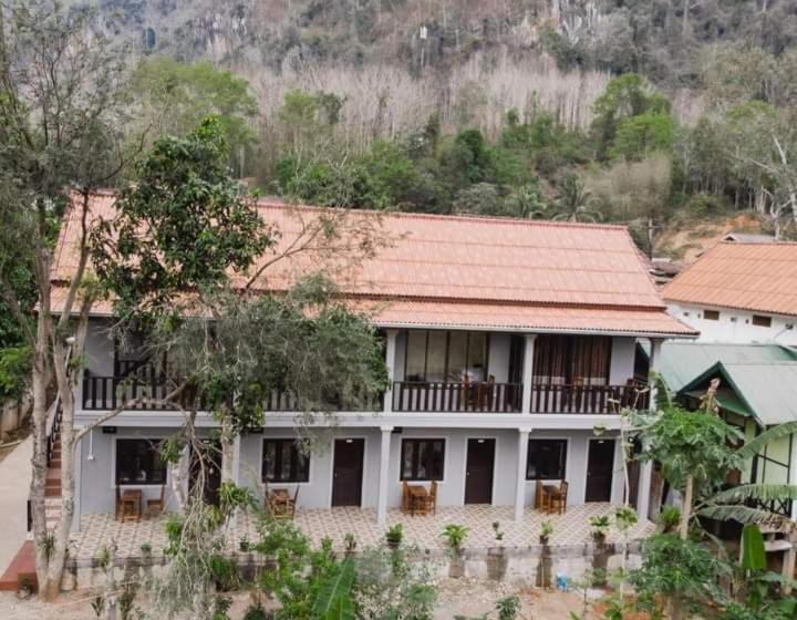 پانسیون Khamphan Guesthouse