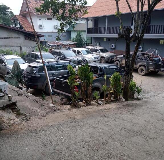 پانسیون Khamphan Guesthouse