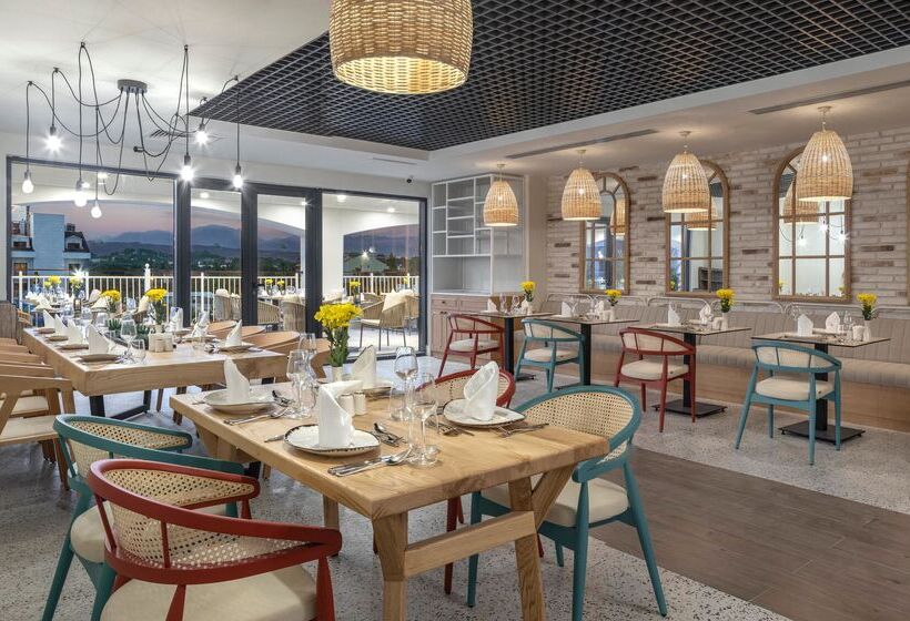 Arcanus Hotels Trendline Side