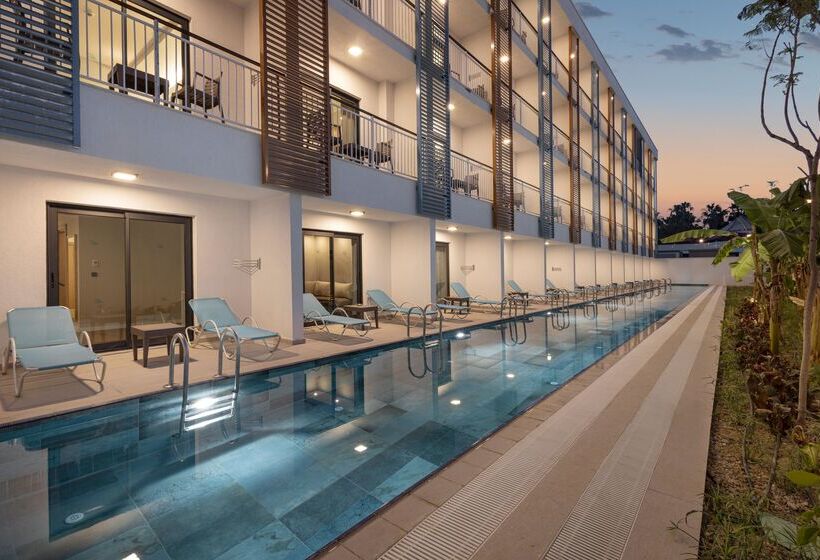 Arcanus Hotels Trendline Side