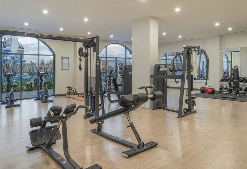 Arcanus Hotels Trendline Side