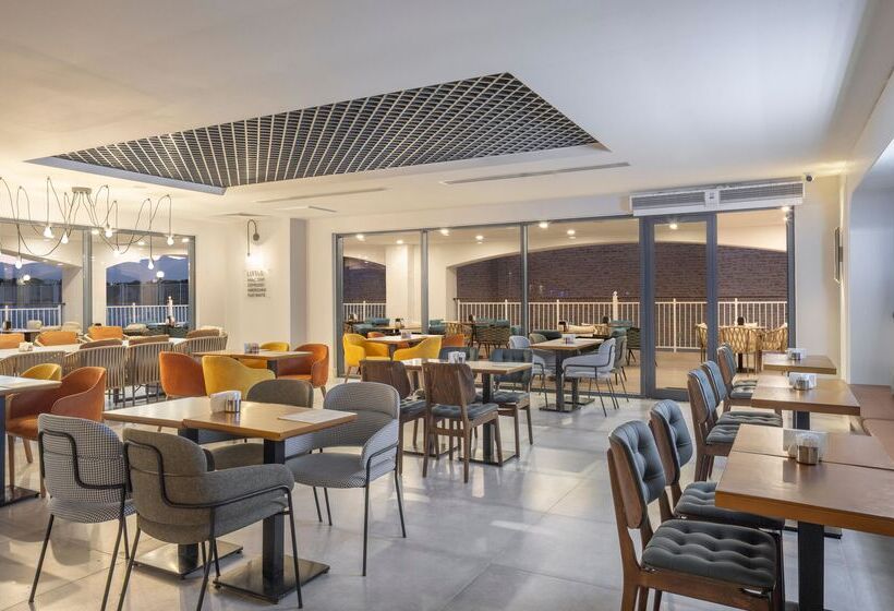 Arcanus Hotels Trendline Side