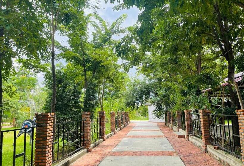 مبيت وإفطار Bat Rice Resort