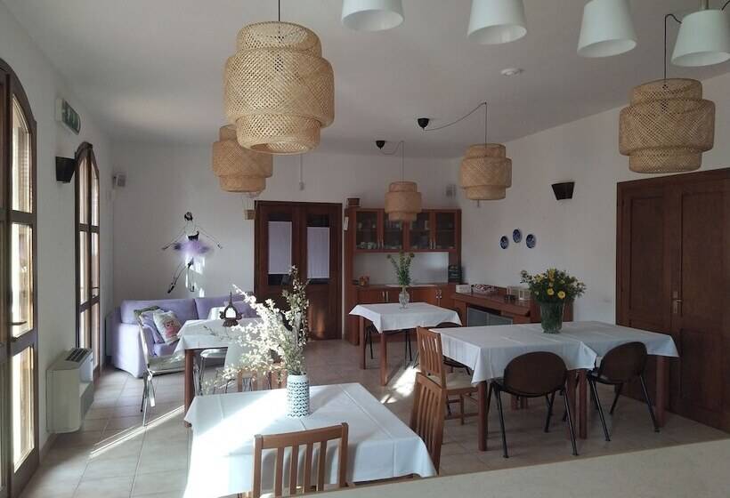 Room In B&b   Note Di Stelle Resort A Marrubiu