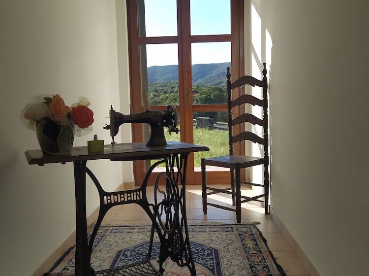 Room In B&b   Note Di Stelle Resort A Marrubiu