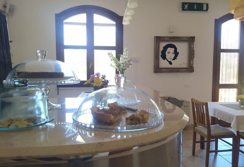 Room In B&b   Note Di Stelle Resort In Marrubiu Num01