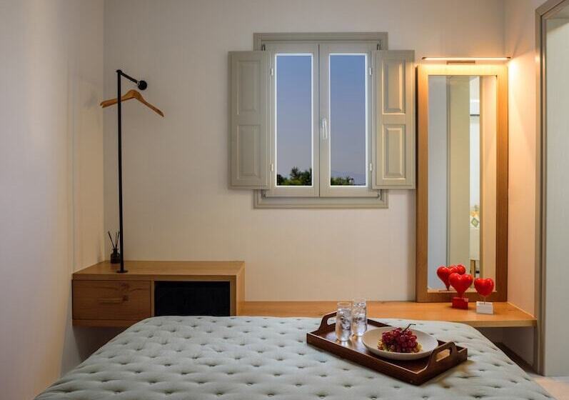 تختخواب و صبحانه Oia Treasures Art Suites