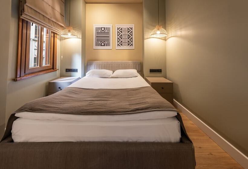 هتل Bguest Pera Suites