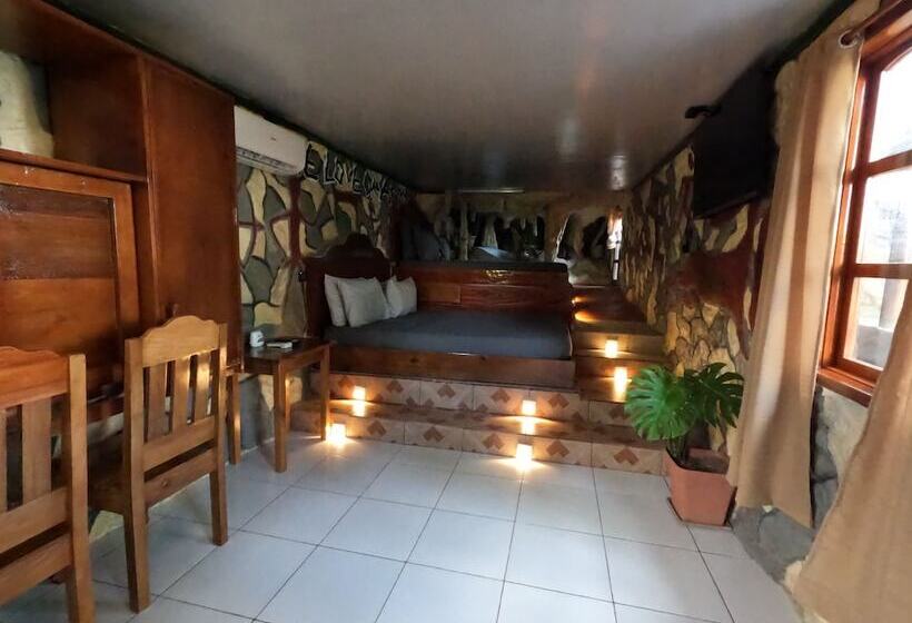 فندق Gratum Beach Resort