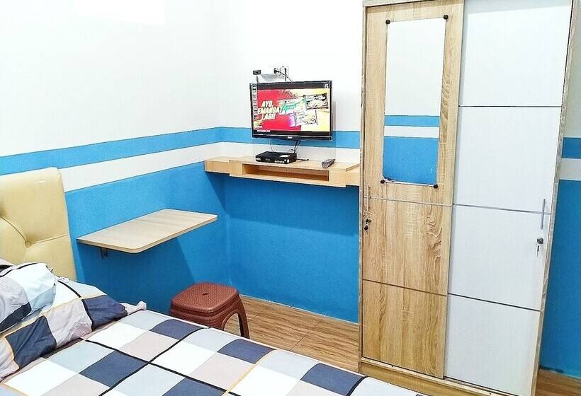 ホテル Penginapan Banyu Biruku