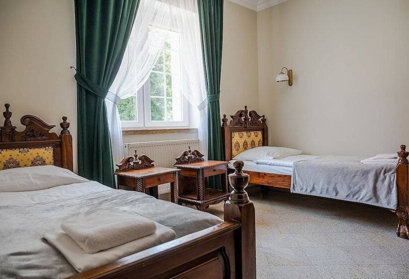فندق Zielony Kompleks Dwór Ostoya