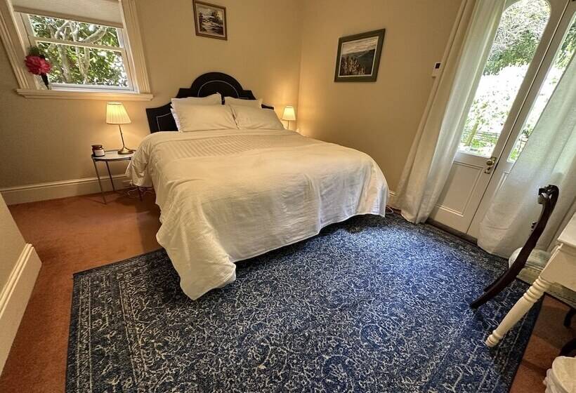 פנסיון Rowan Brae Historic Guest House