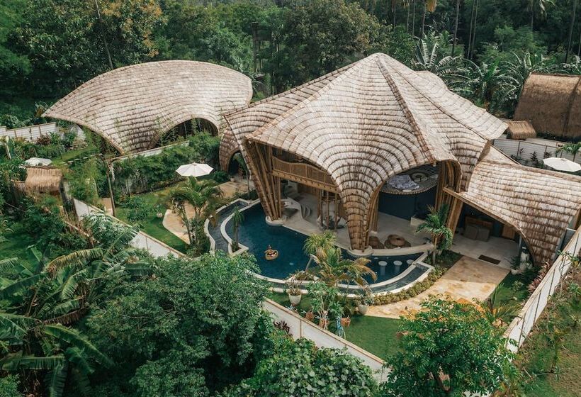 تختخواب و صبحانه Villa Tokay   Luxury Private Villas