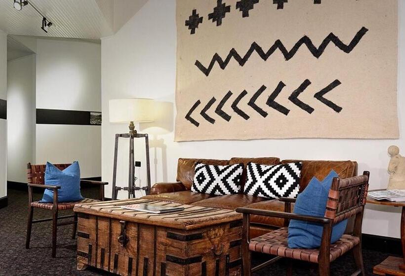 Independence Square 302, Top Floor Stylish Hotel Room With Wet Bar, A/c, In Downtown Aspen