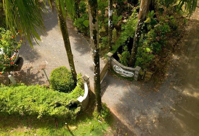 酒店 La Ponderosa Beach & Jungle Resort