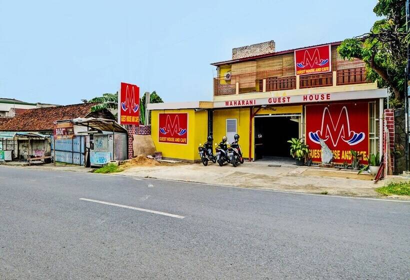 هتل Maharani Guest House Syariah By Oyo