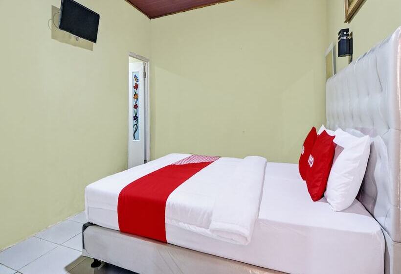 هتل Maharani Guest House Syariah By Oyo