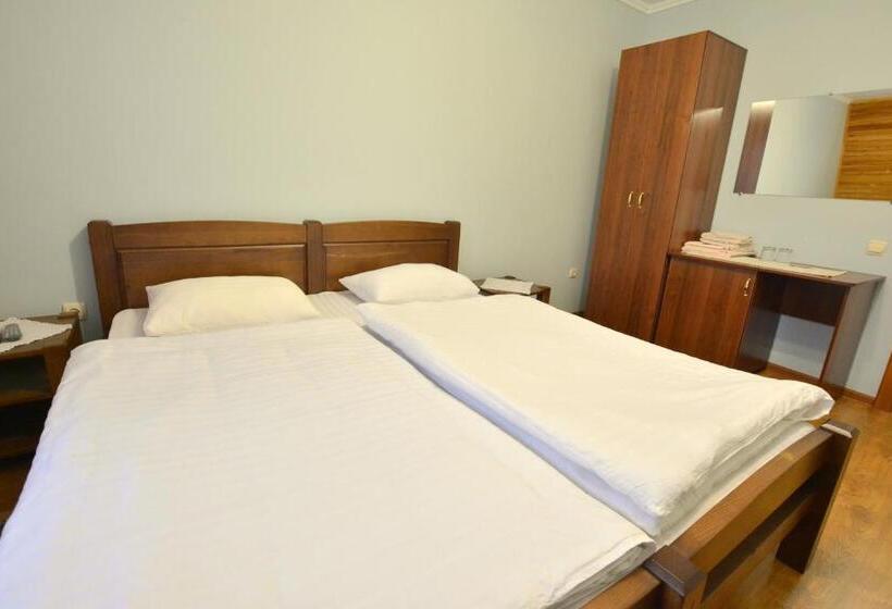 Motel Karpaty