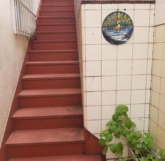 تختخواب و صبحانه Quartos Aconchegantes Prox Pelourinho, Metrô E Arena F Nova