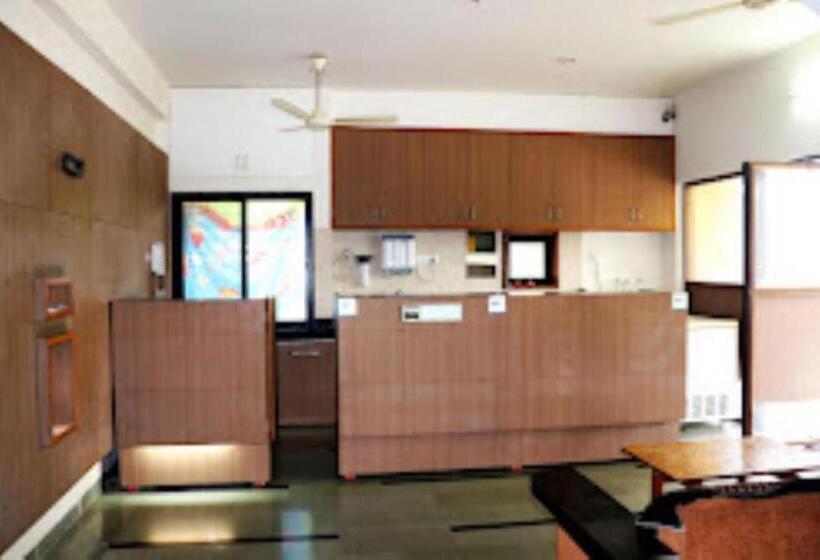 Hotel Devarshi, Maheshwar