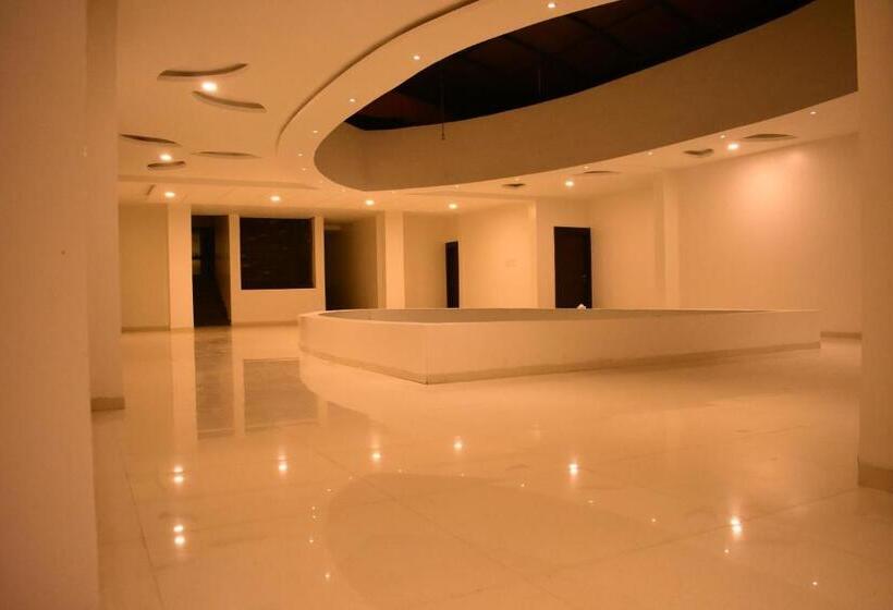 בית מלון כפרי Four Seasons Resort Ajanta