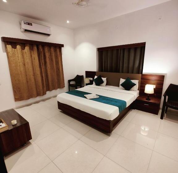 בית מלון כפרי Four Seasons Resort Ajanta