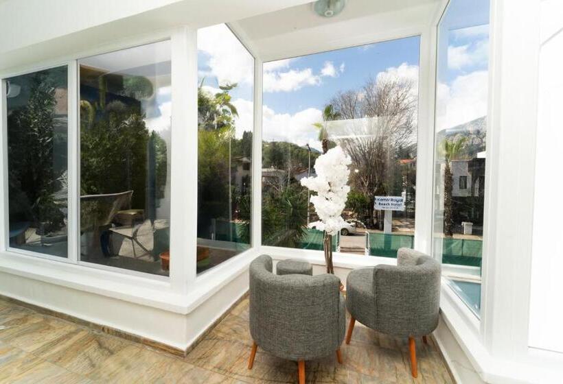 هتل Kemer Royal Beach