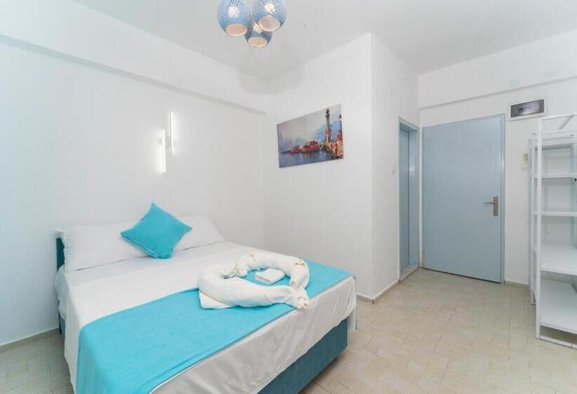 هتل Kemer Royal Beach