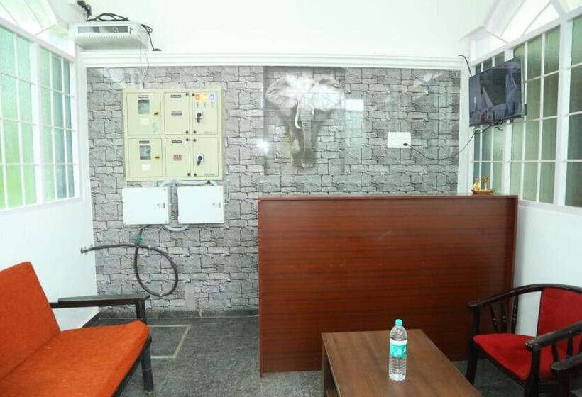 هتل Misty Haven Retreat