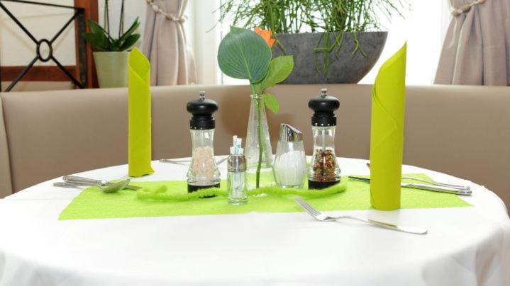 ホテル Restaurant Juwel