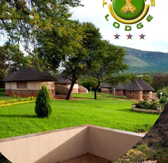 فندق Tiveka Game Lodge