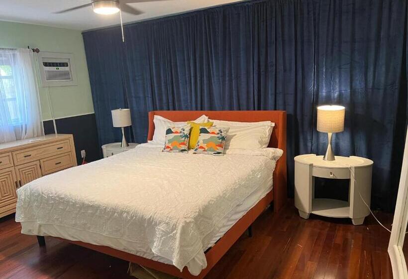پانسیون Large Gay Men S 1 Bedroom W Gameroom Heated Pool Clothing Optional