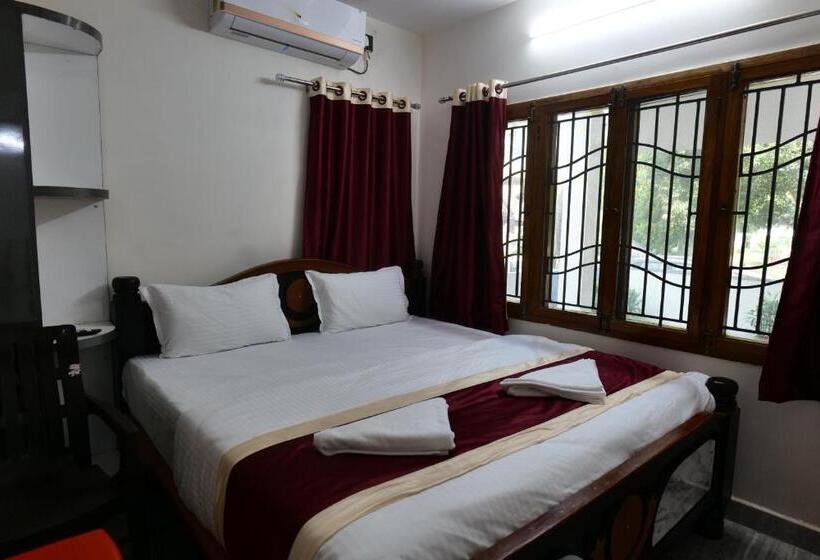 פנסיון Sris Guest House