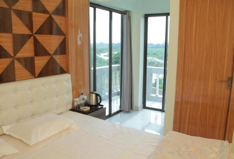 فندق Bishnupur River Side Resort