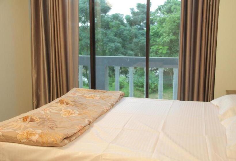 فندق Bishnupur River Side Resort