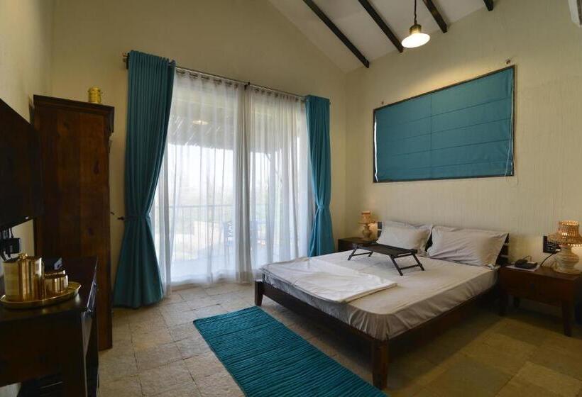 בית מלון כפרי Parnakuti Villa