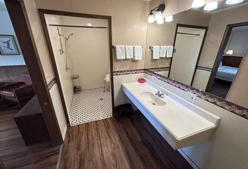 בית מלון כפרי Valley Inn And Suites