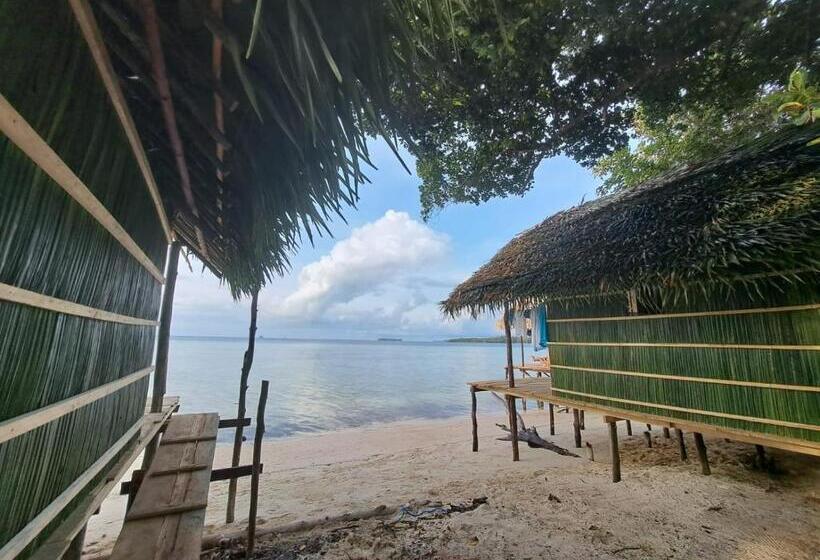 پانسیون Coco Huts Guest House