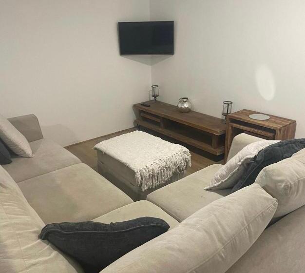 פנסיון Guest House In East Farleigh