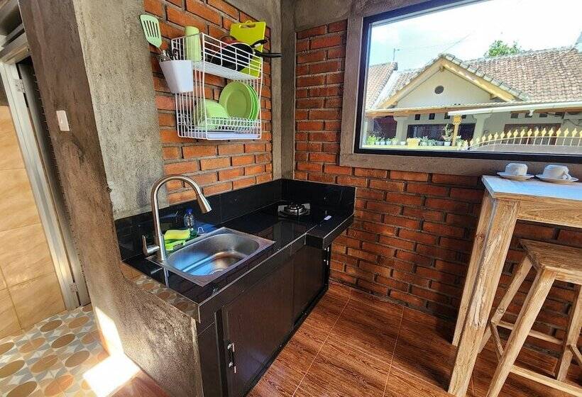펜션 Jineng Guest House By The Swand