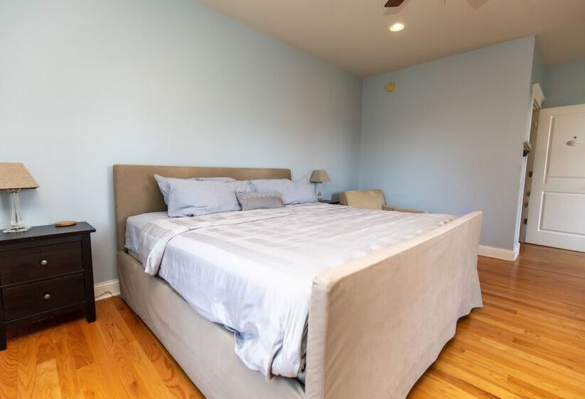 فندق صغير Furness Mansion