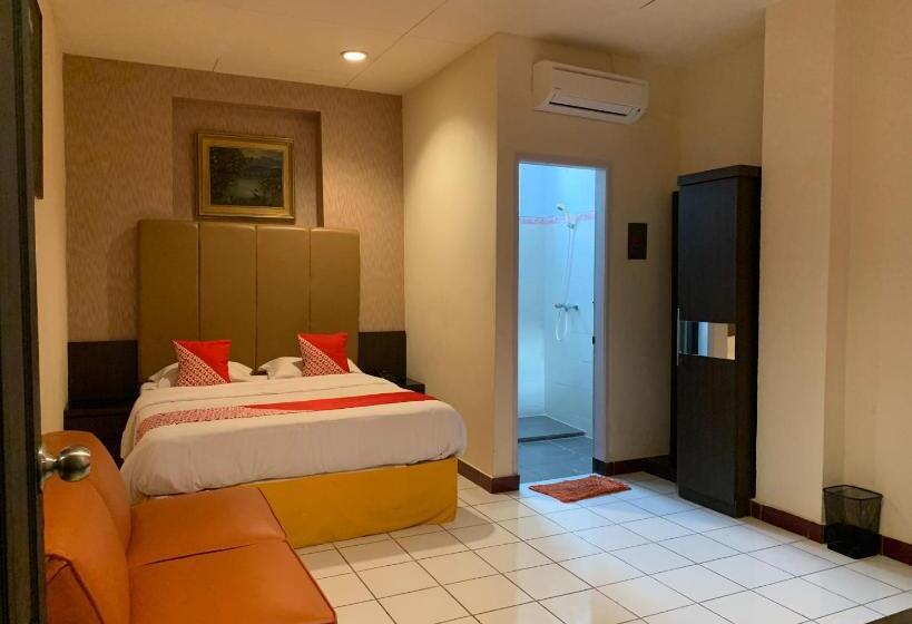 فندق Oyo 93404 Penginapan Fauziah Syariah