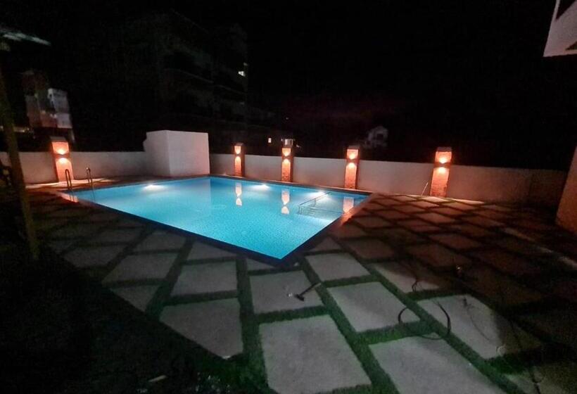 فندق Shivam Palace Nagaon