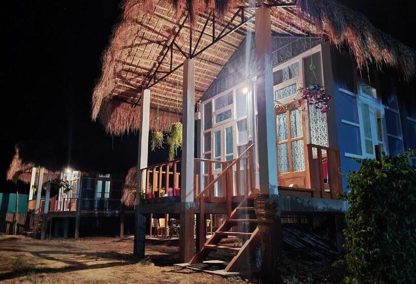 فندق Sparrow Nest Cottages