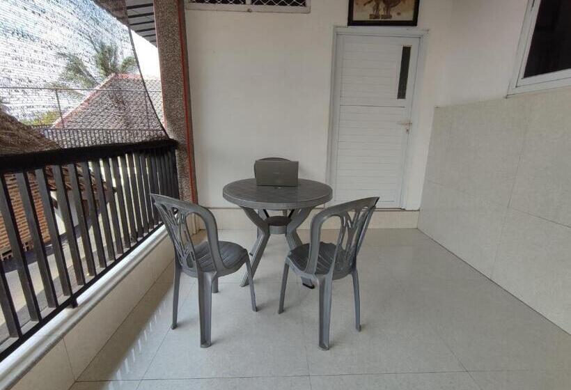 בית מלון כפרי Spot On 93367 Wisma Sidosari Syariah