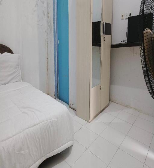 ホテル Spot On 93375 Elang Homestay