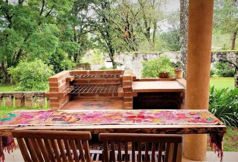 بنسيون Granero De Las Joyas, Valle De Bravo