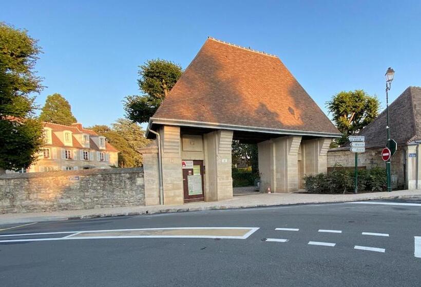 צימר Manoir De Bréançon